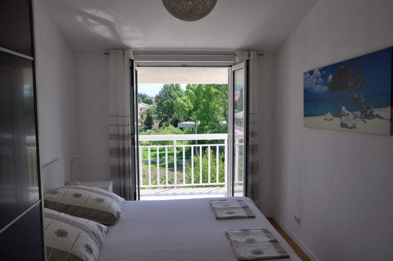 Villa Flora Kaštela 外观 照片